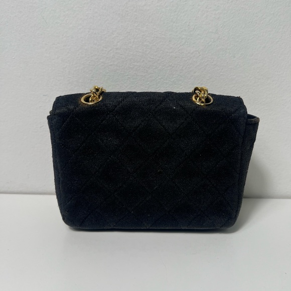 Chanel Vintage Diamond Quilted Mini Single Flap Crossbody Purse W/ Curb Chain - Picture 8 of 14